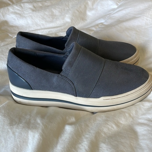 CLARKS | Cloudsteppers | Audreigh Eve Athleisure | Slip On | Blue Shoe| Size 9 - Picture 4 of 14